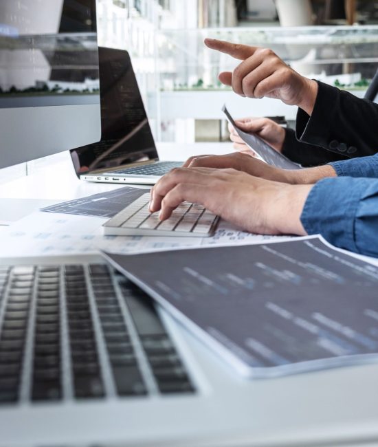 programmers-working-project-software-development servicio informático empresas Torrent